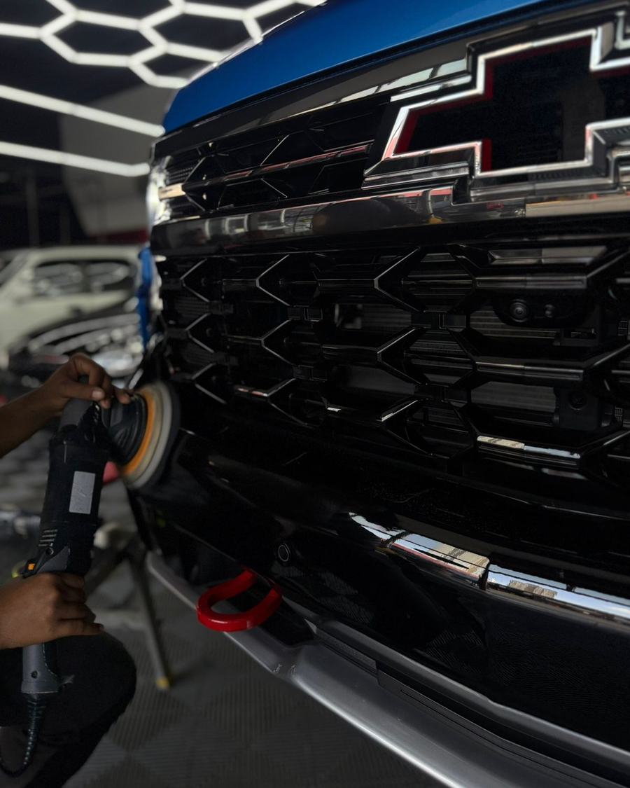 Corrección de Pintura - Chevrolet Silverado - White Glove Panama