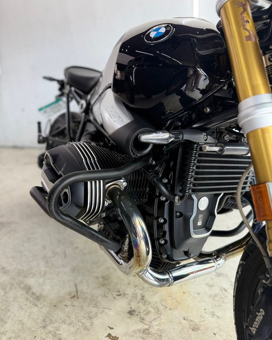 Detailing de Motos - BMW R nineT - White Glove Panama